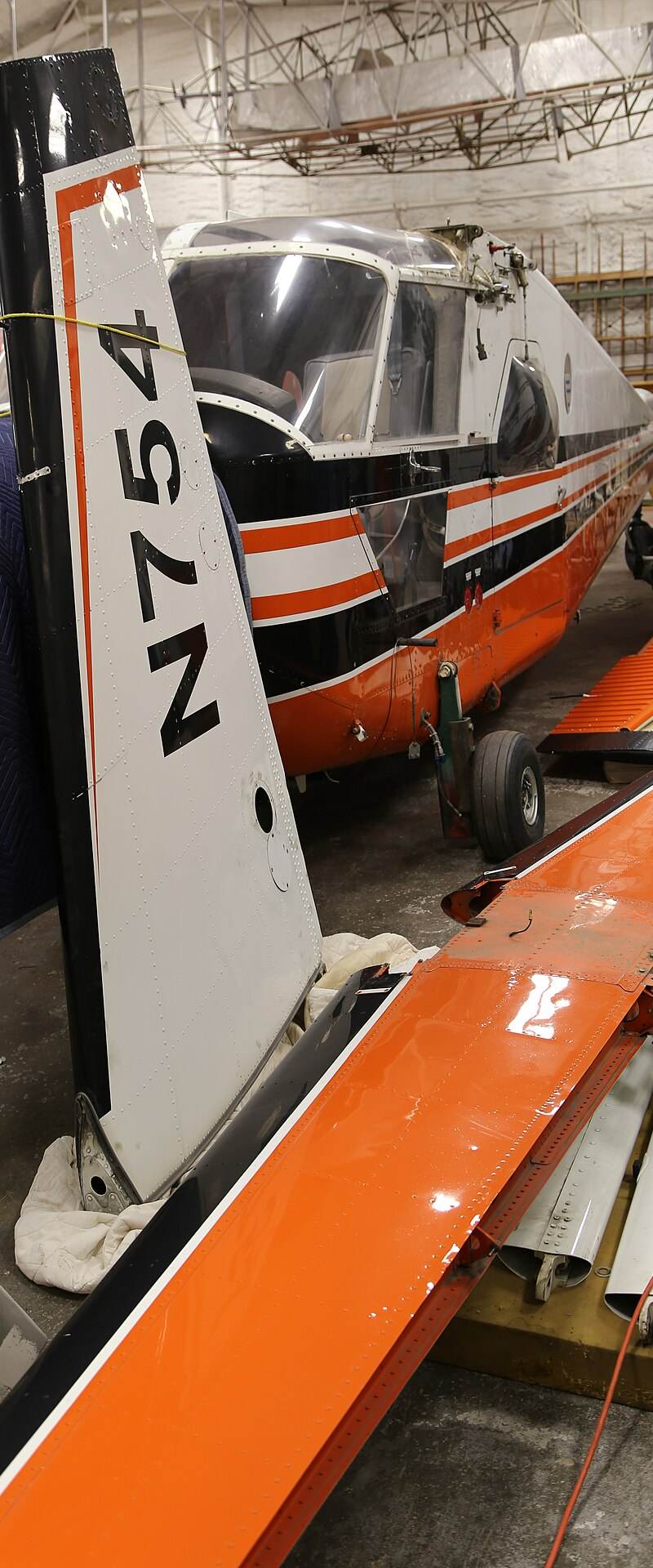 N754 - Aircraft