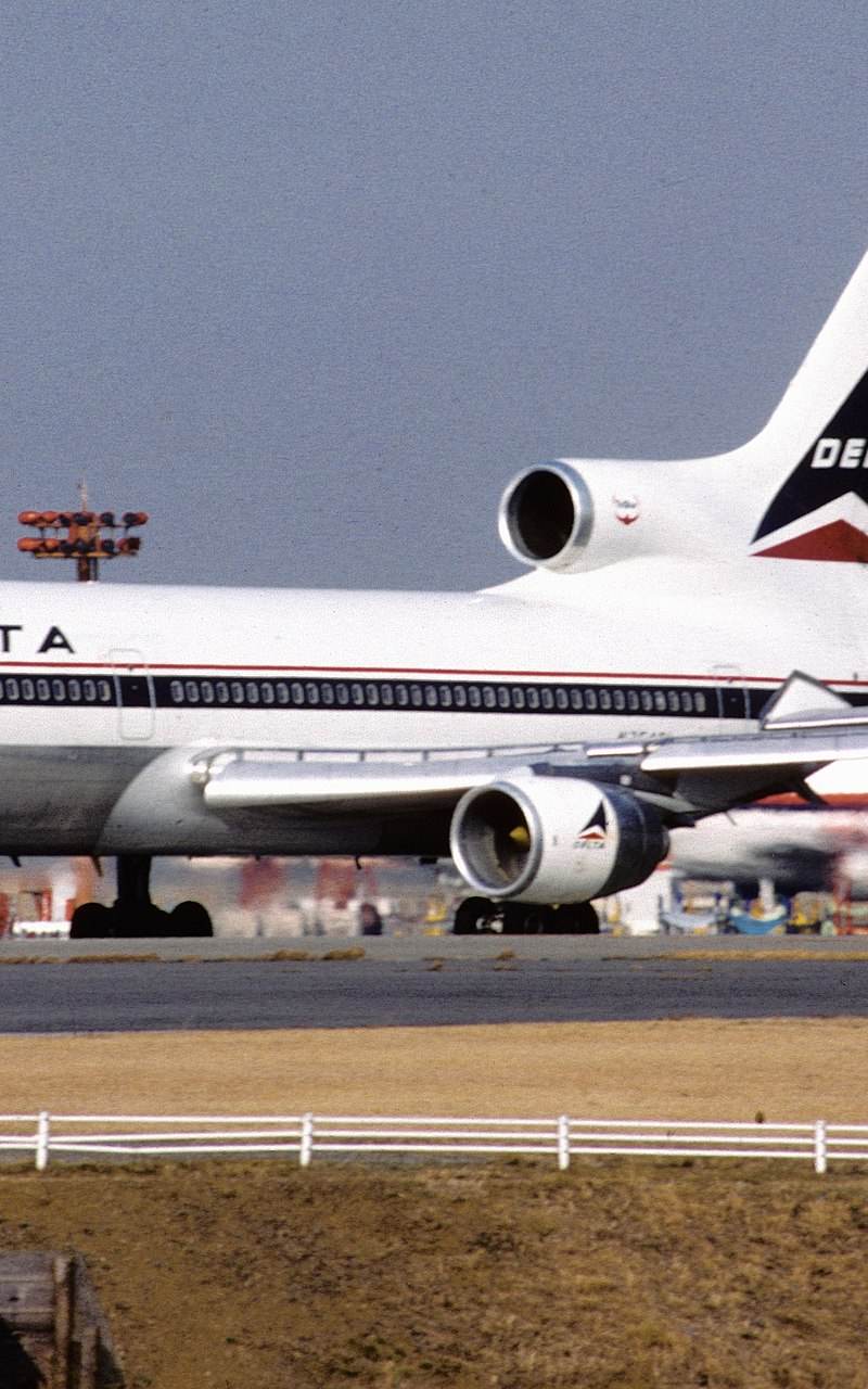 N754DL - Lockheed