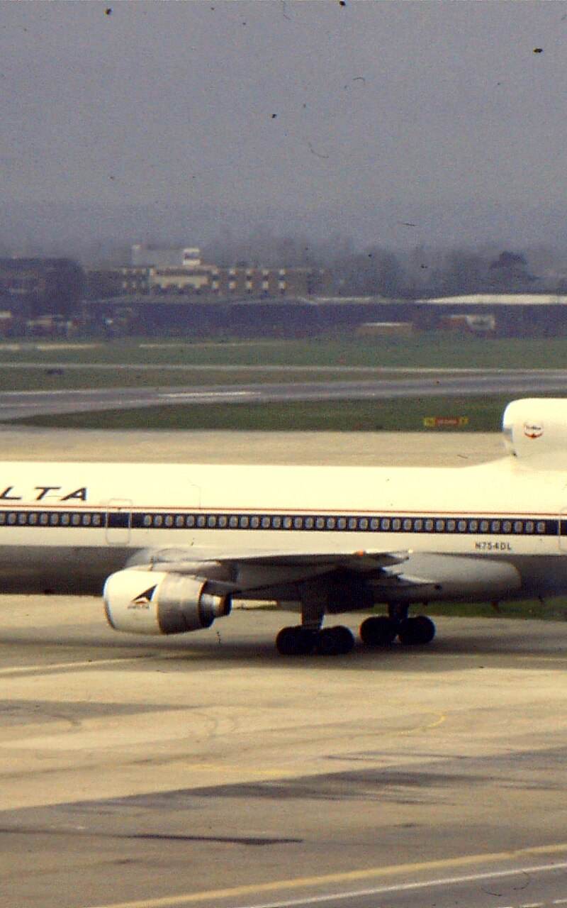 N754DL - Douglas