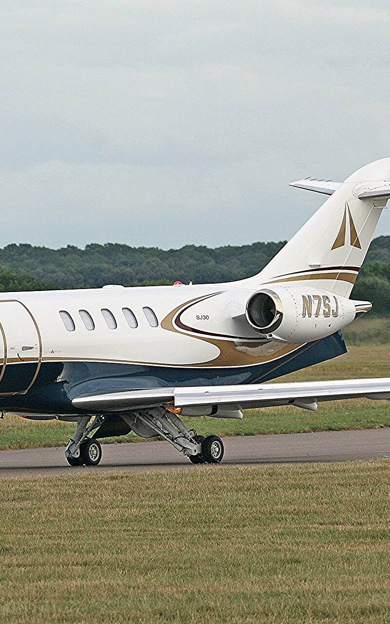 N7SJ - Business jet