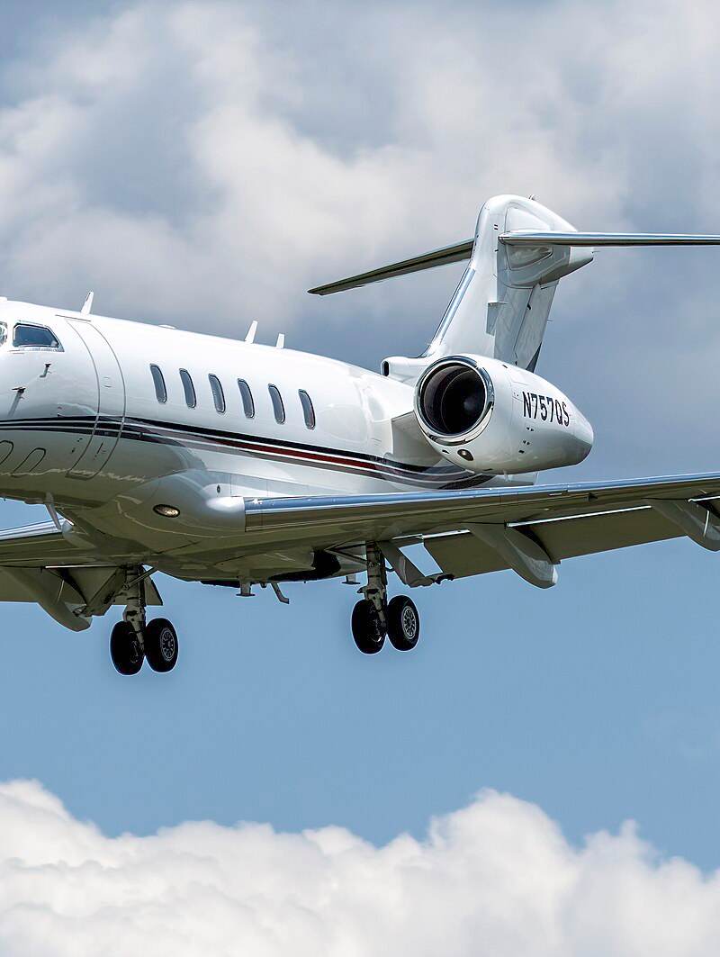 N757QS - Bombardier