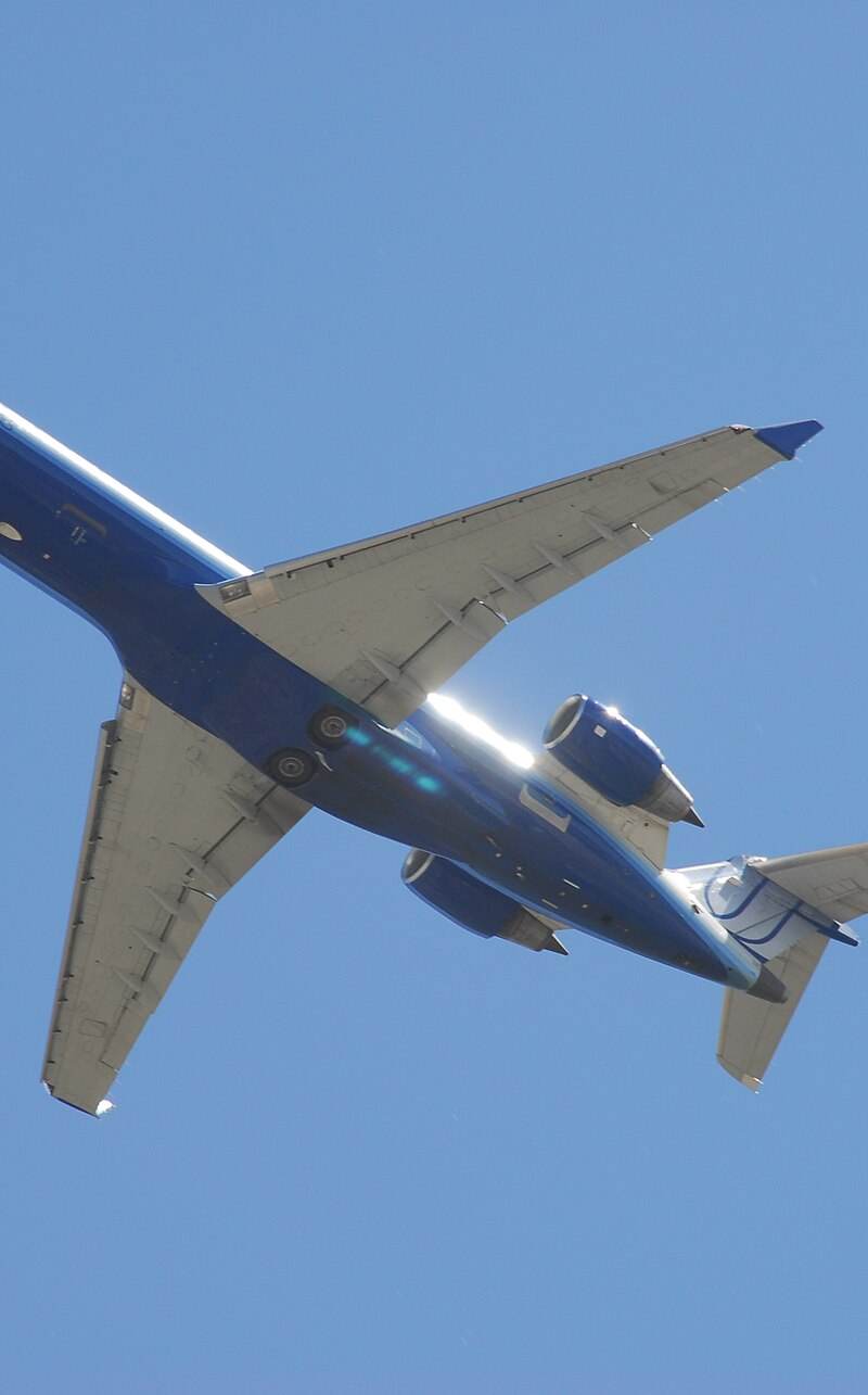 N758SK - Twin-engine aircraft