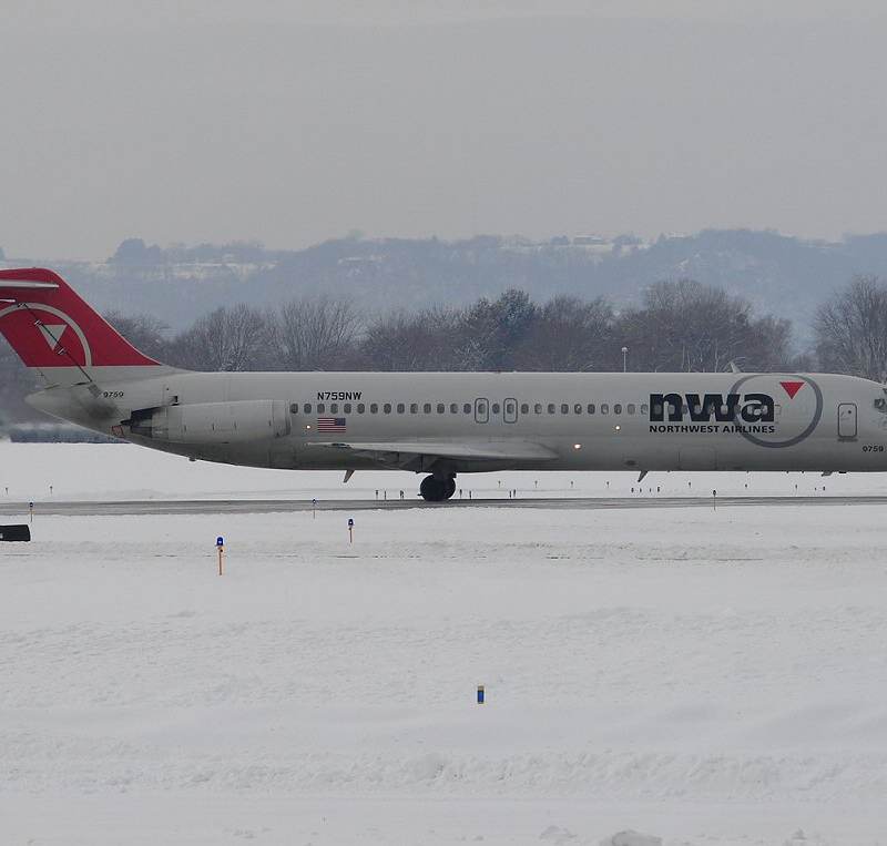 N759NW - Douglas