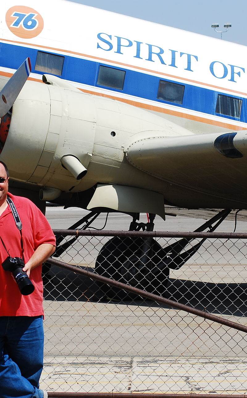  - Twin-engine aircraft