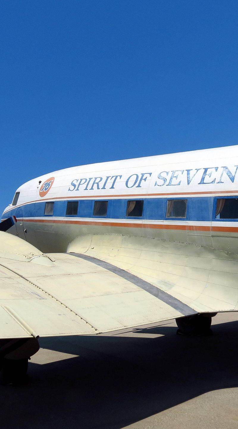N760 - Twin-engine aircraft