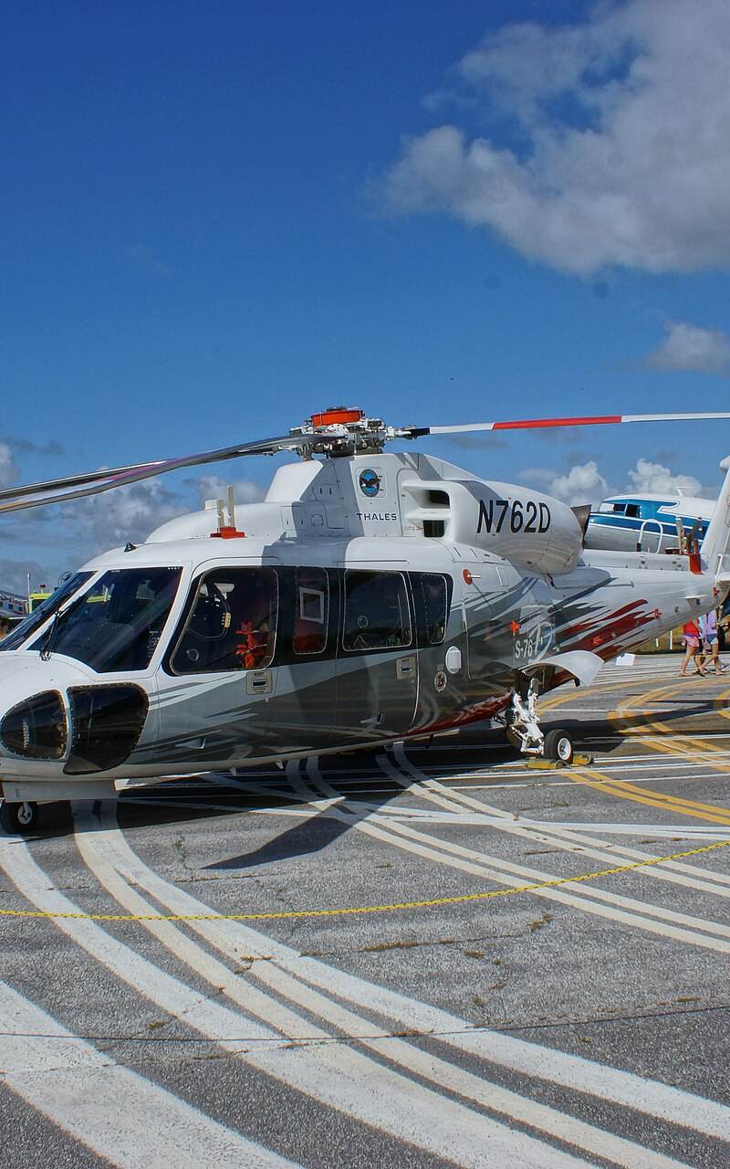 N762D - Helicopter