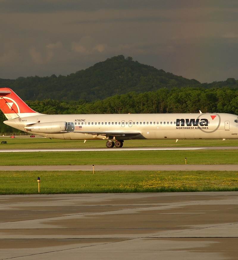 N762NC - Aircraft