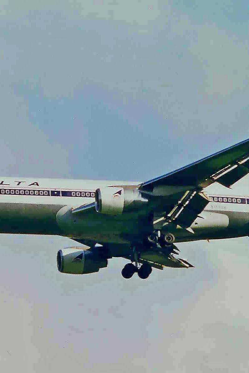N764DA - Aircraft