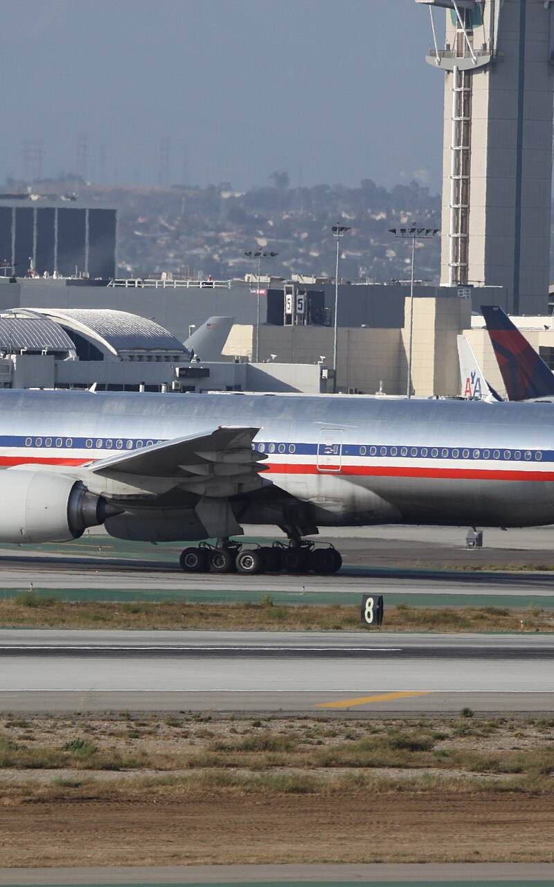 N765AN - Twin-engine aircraft