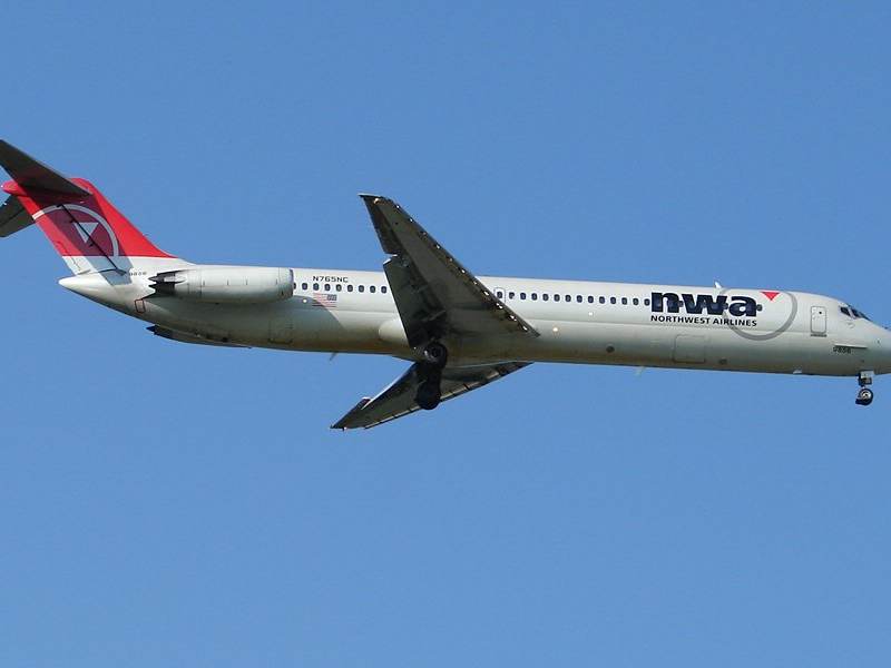 N765NC - Douglas