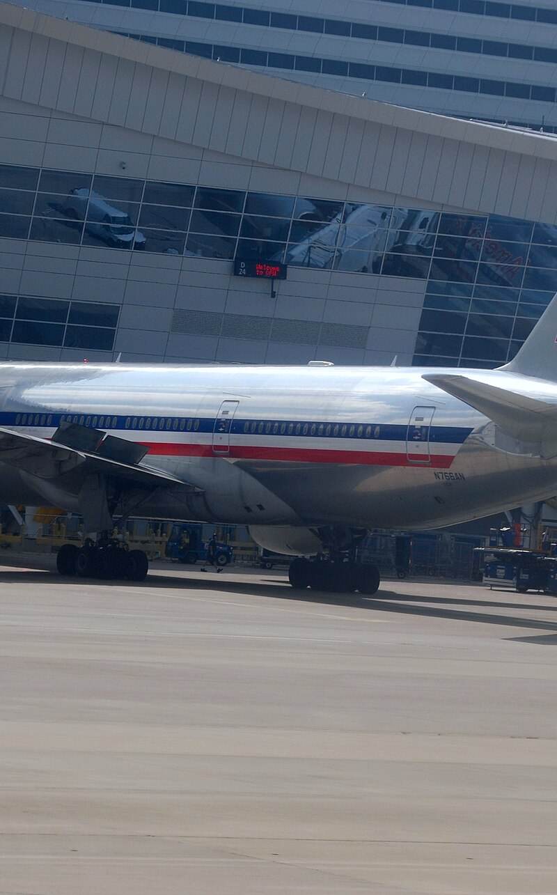 N766AN - Boeing