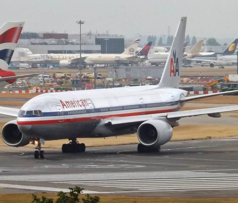 N767AJ - Twin-engine aircraft