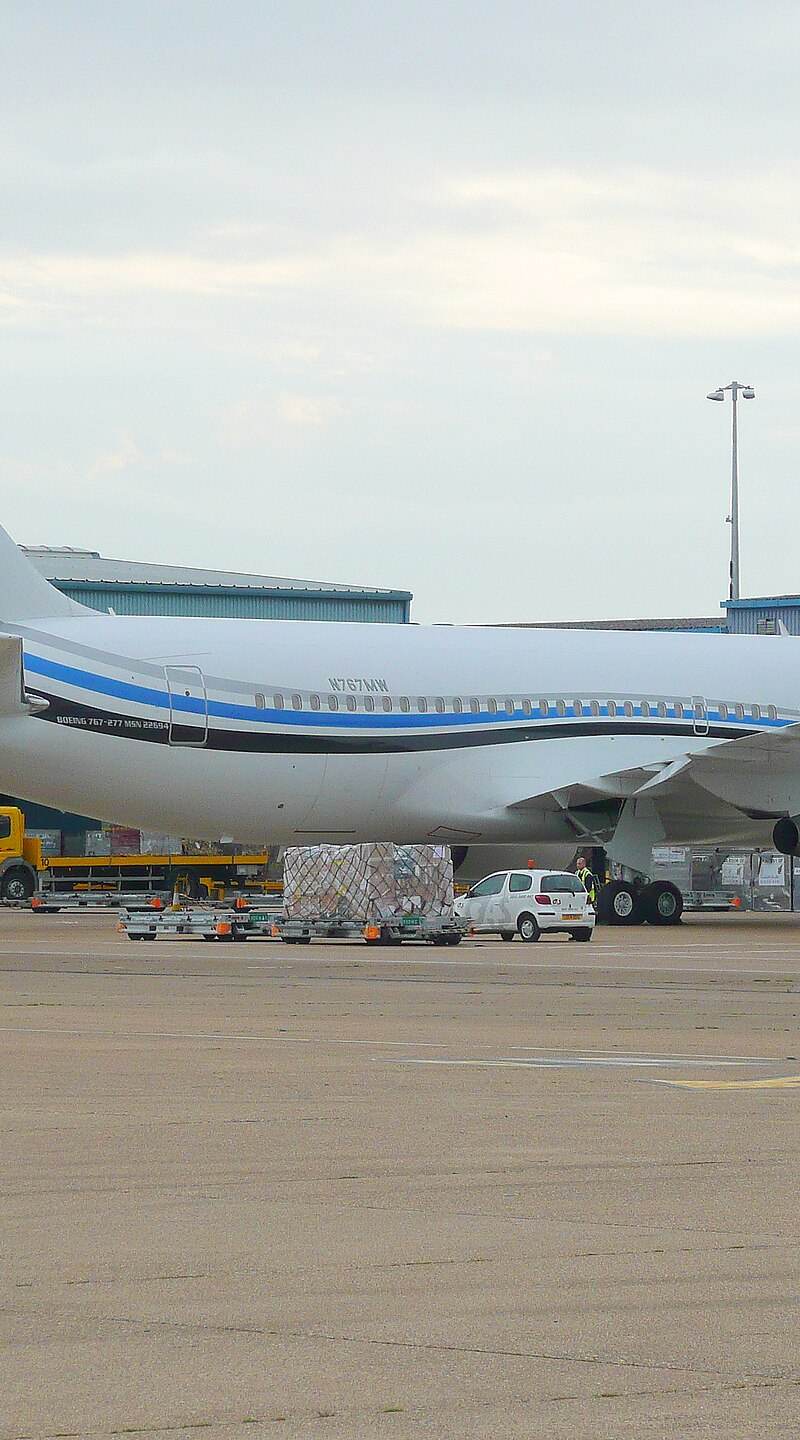 N767MW - Boeing