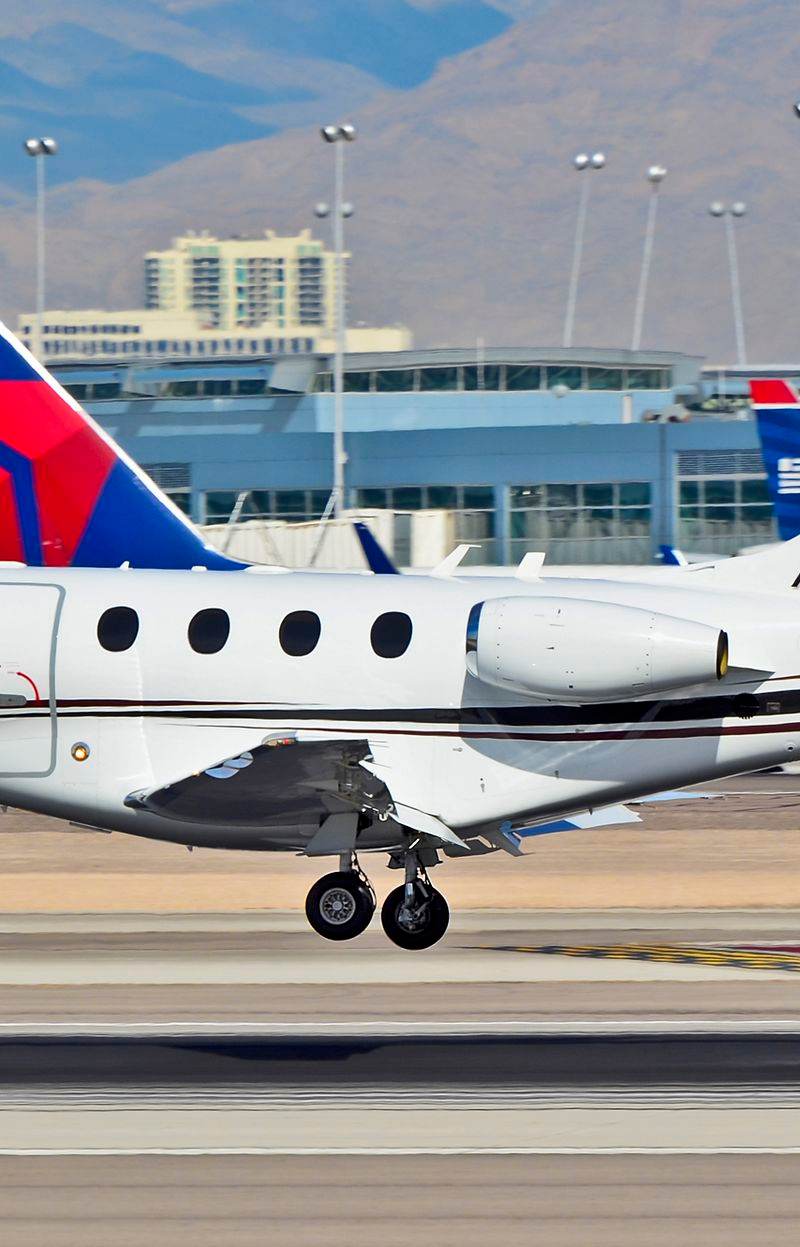 N81HR - Business jet