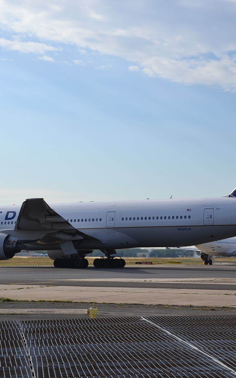 N769UA - Boeing
