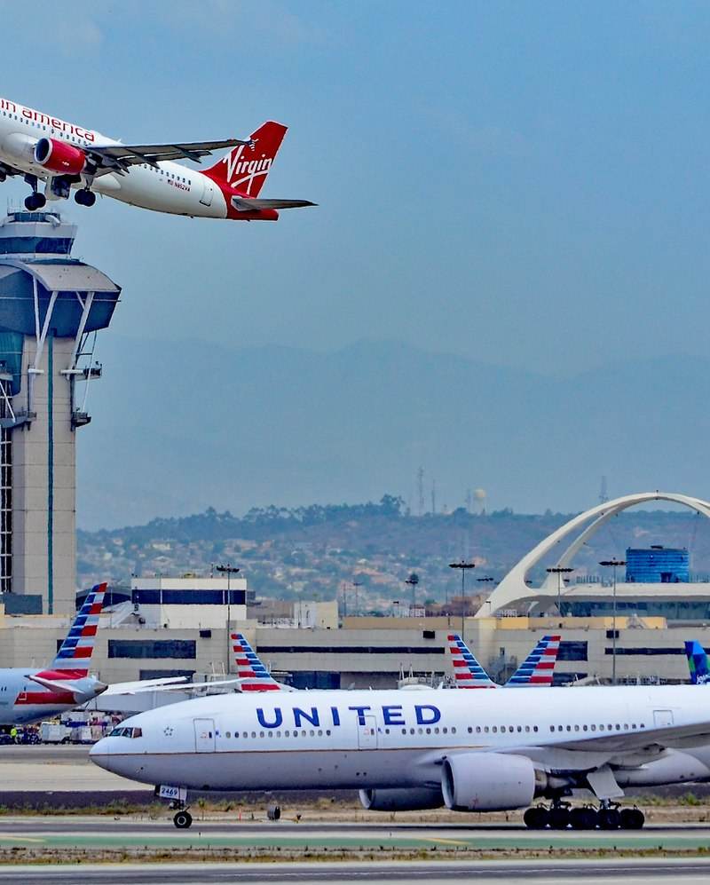 N769UA - Boeing