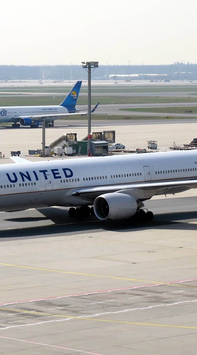 N769UA - Boeing