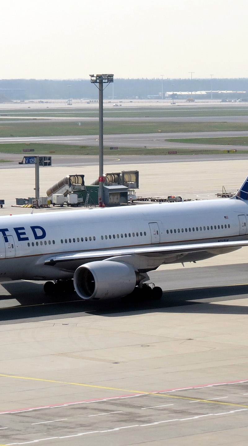 N769UA - Boeing