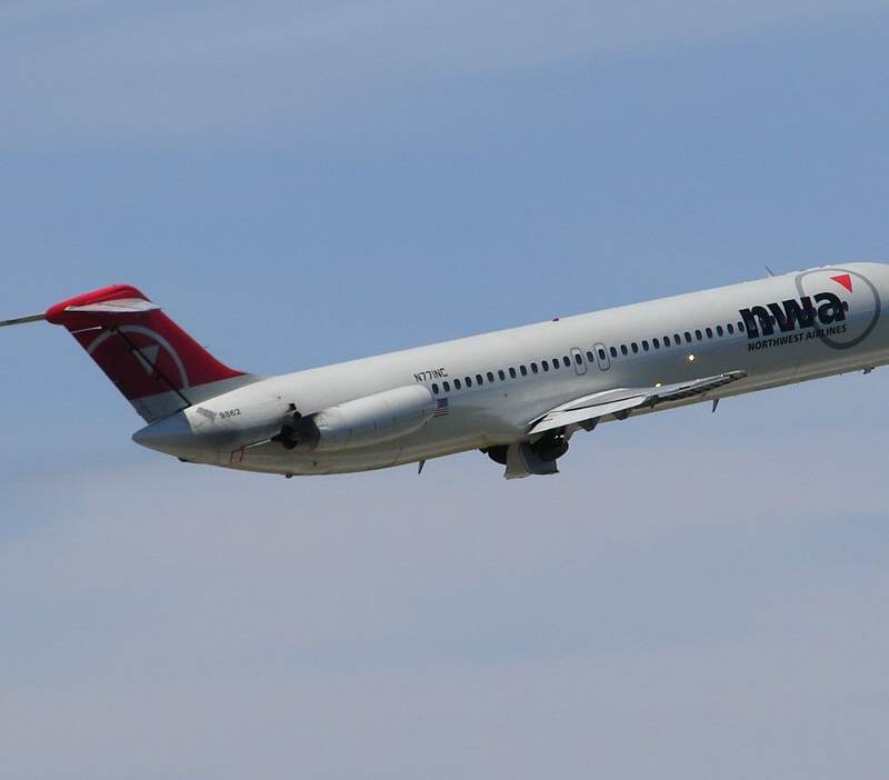 N771NC - Douglas