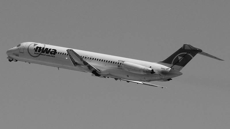 N771NC - Douglas