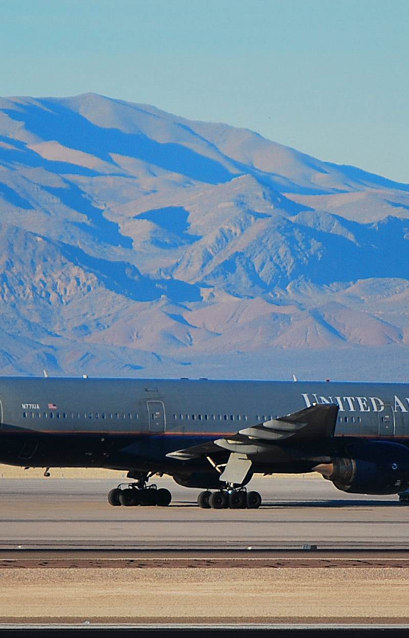 N771UA - Boeing
