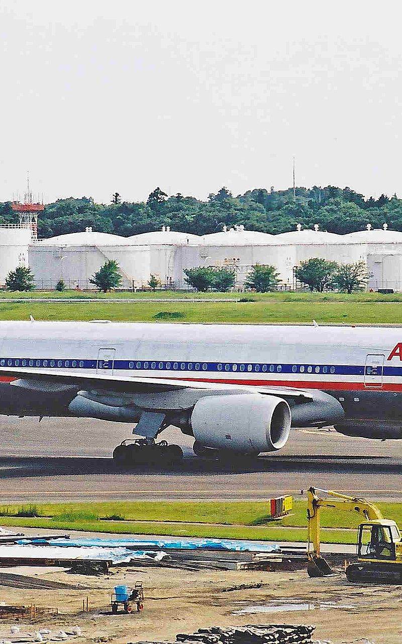 N772AN - Twin-engine aircraft