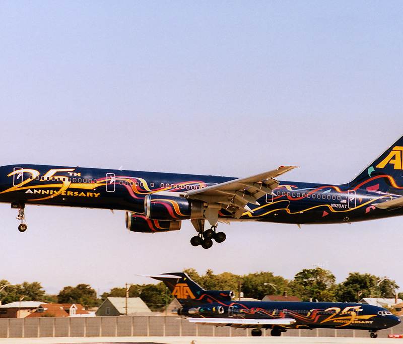N520AT - Twin-engine aircraft