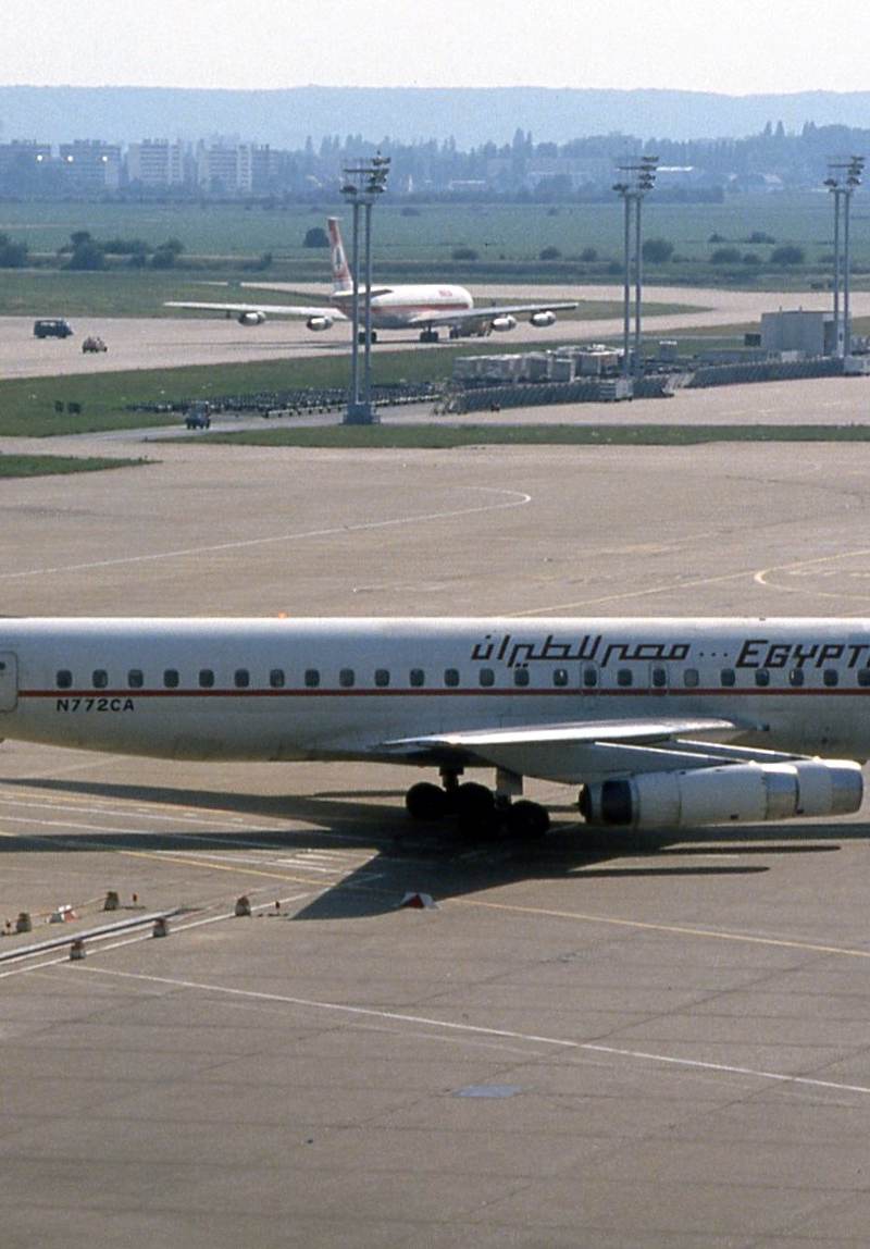 N772CA - Twin-engine aircraft