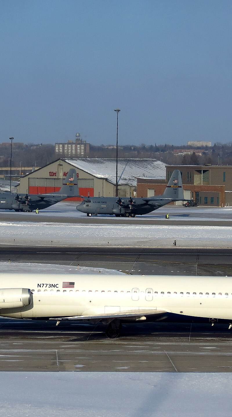 N773NC - Douglas