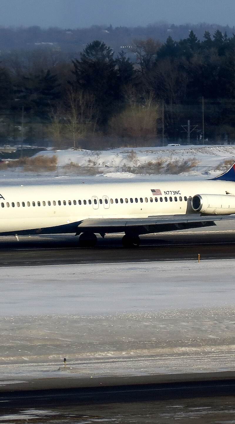 N773NC - Douglas