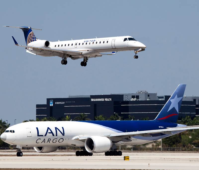 N11109 - Twin-engine aircraft