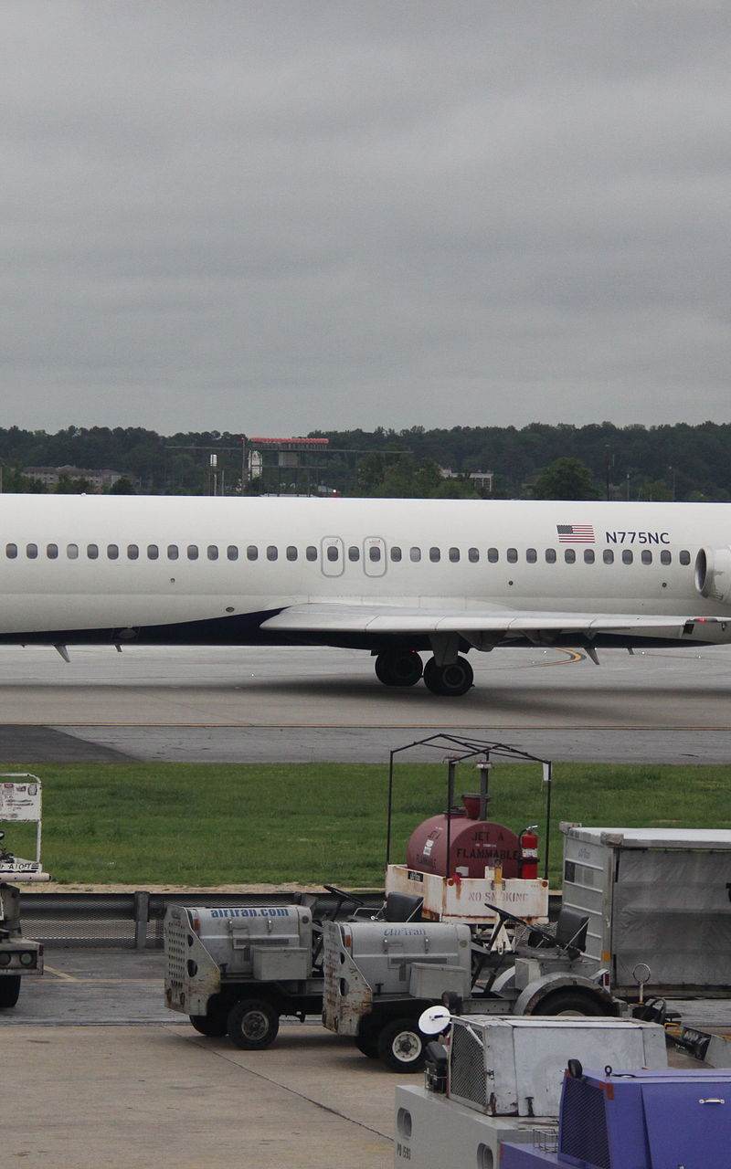 N775NC - Douglas