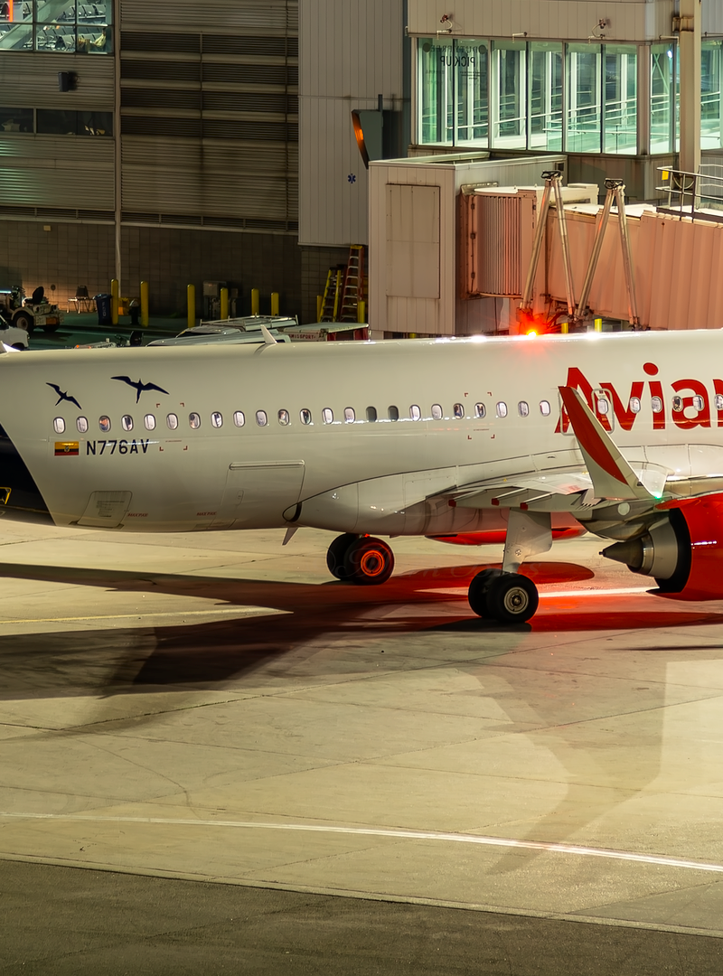 N776AV - Airbus