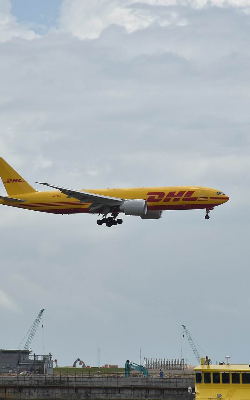 N776CK - Twin-engine aircraft