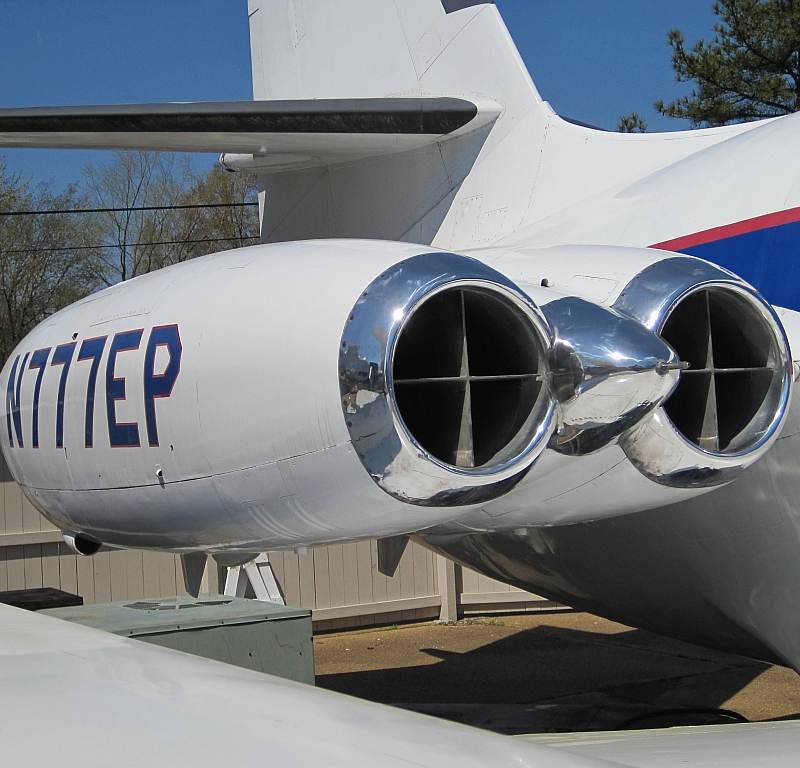  - Twin-engine aircraft