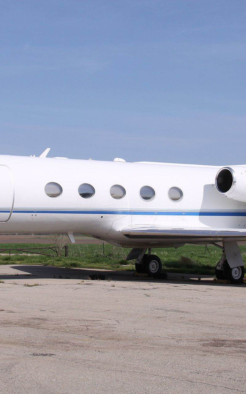 N777RW - Business jet
