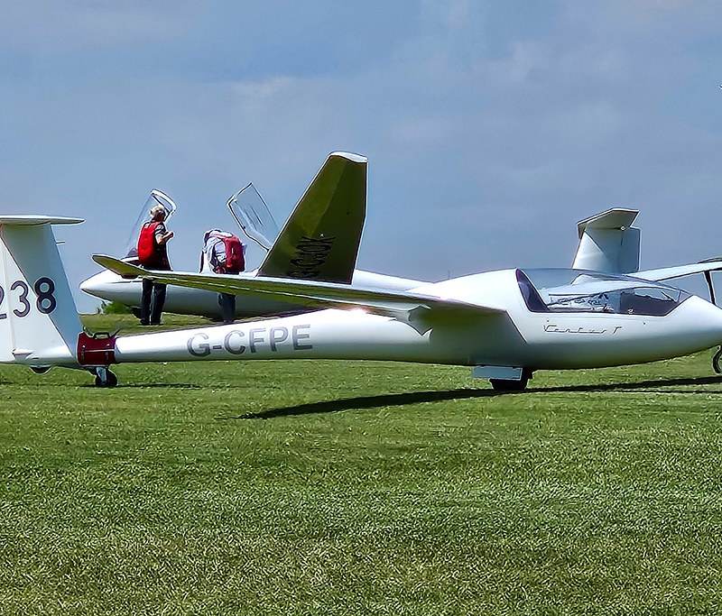 G-CFPE - Glider