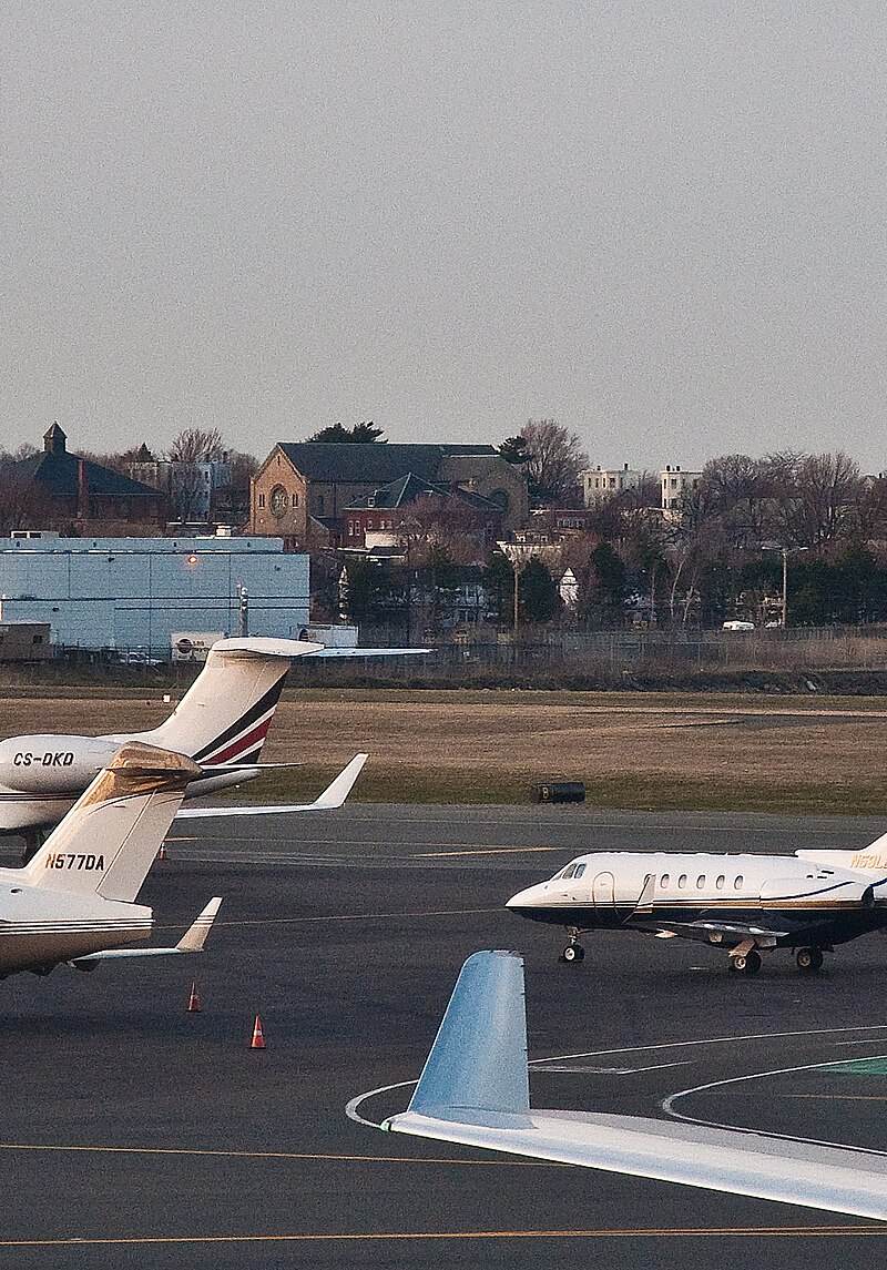 N577DA - Business jet