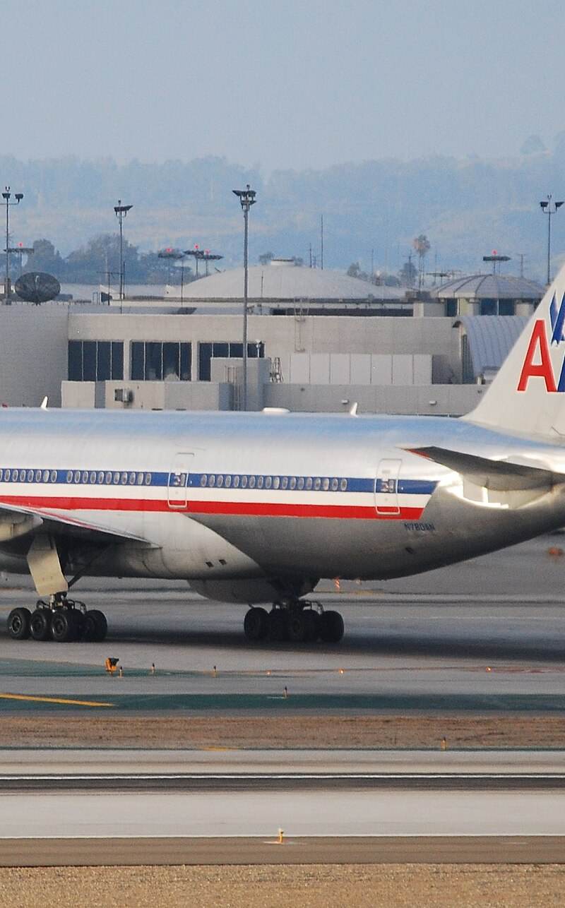 N780AN - Twin-engine aircraft