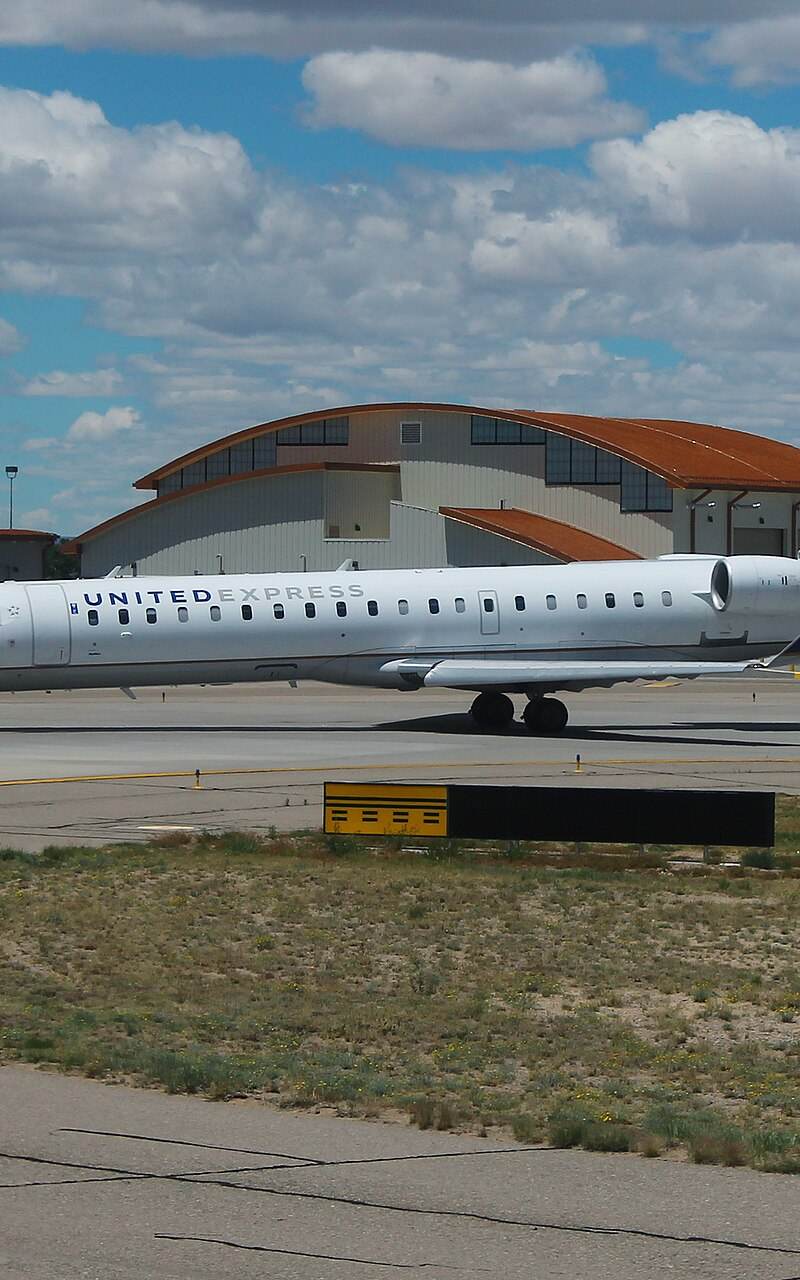 N780SK - Twin-engine aircraft