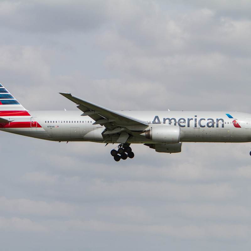 N781AN - Twin-engine aircraft