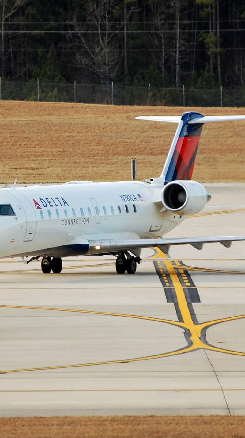 N781CA - Bombardier