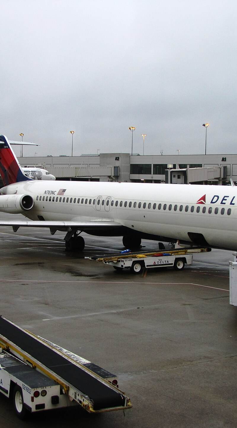 N783NC - Twin-engine aircraft