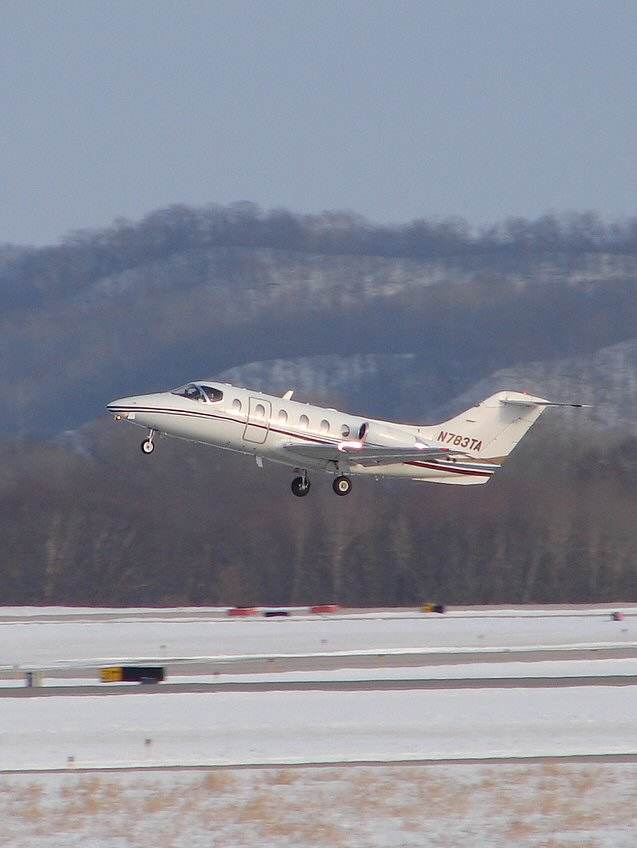 N783TA - Business jet