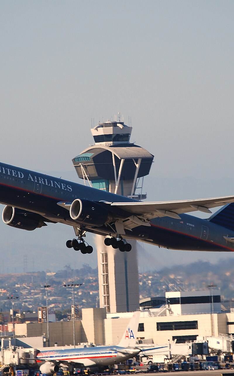 N783UA - Boeing