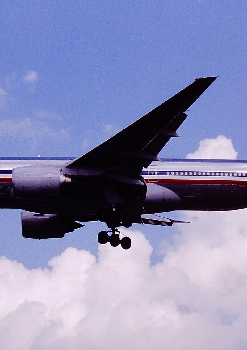 N784AN - Twin-engine aircraft