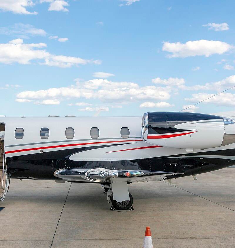 N785DW - Business jet