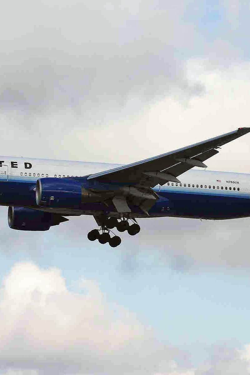 N785UA - Boeing