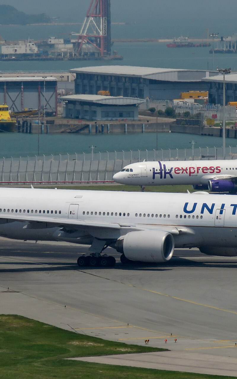 N785UA - Boeing