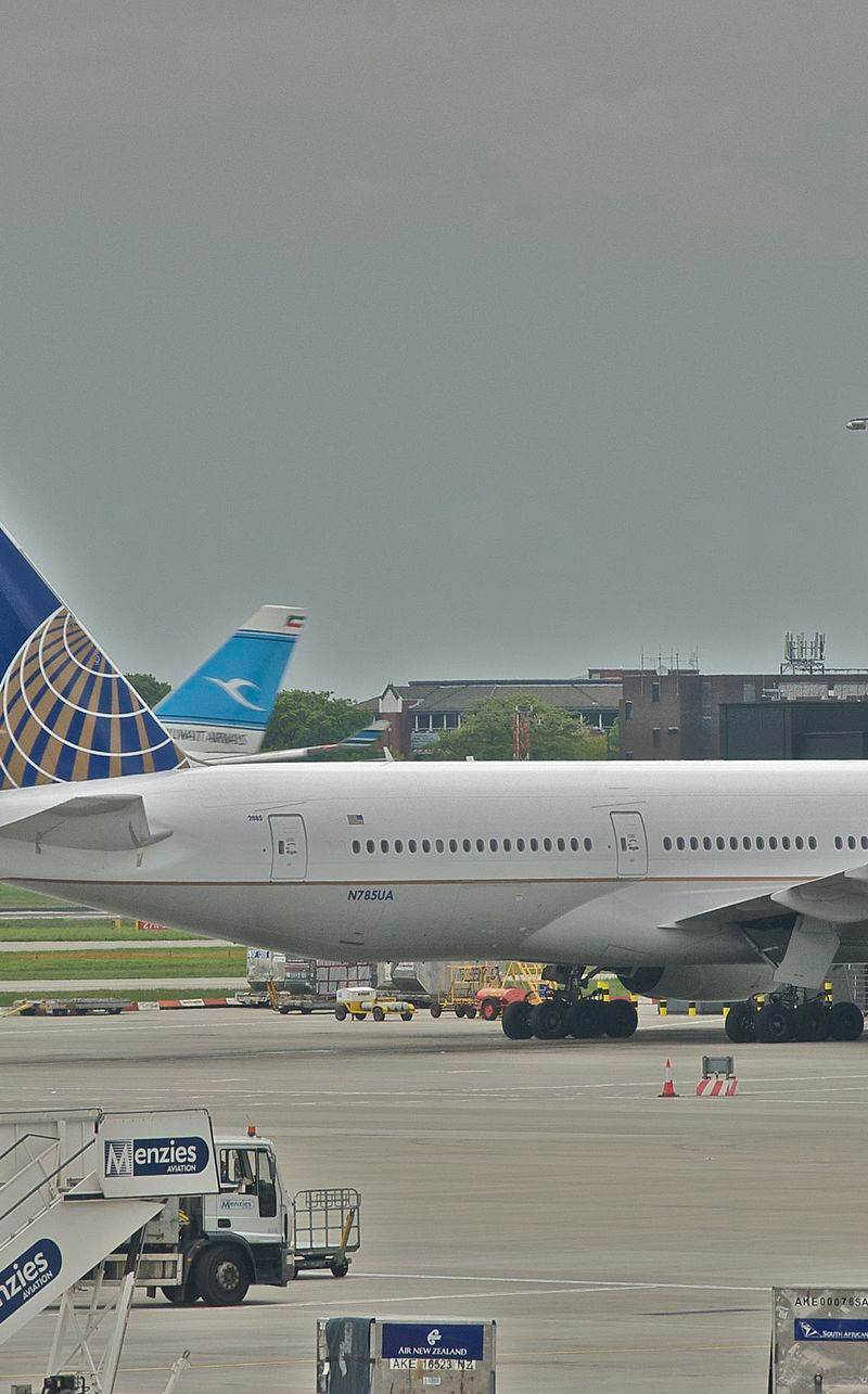 N785UA - Boeing